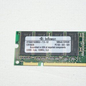SDRAM 16M x 64-bit, 128MB, Infineon Technologies AG, 133 MHz, 168-pin DIMM, 3.3V